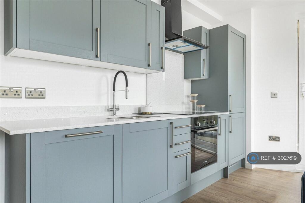 Apartment in London - View 2