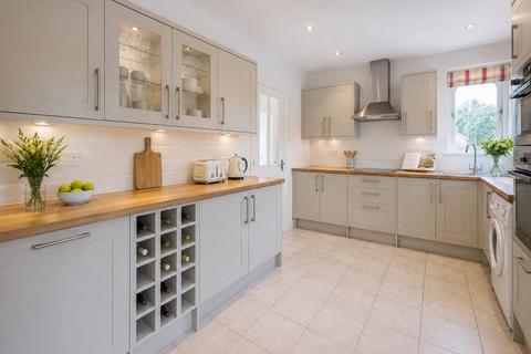4 bedroom maisonette for sale, Crossways Road, Hindhead, GU26