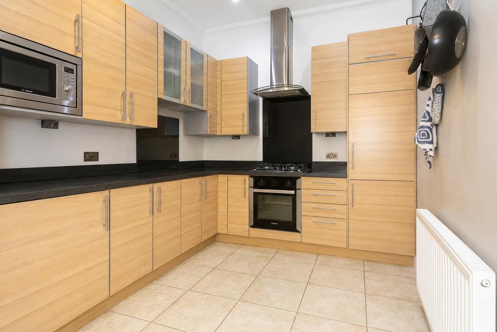 House in London - View 3