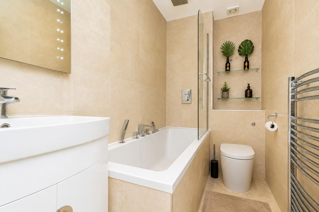 House in London - View 4