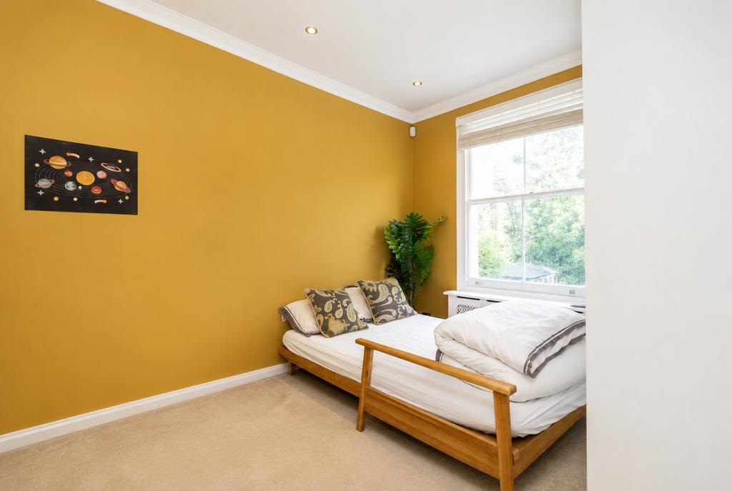 House in London - View 5
