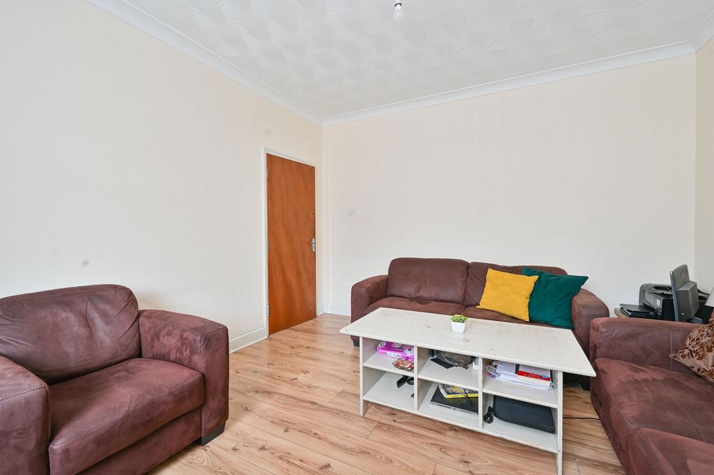 House in Hounslow - More