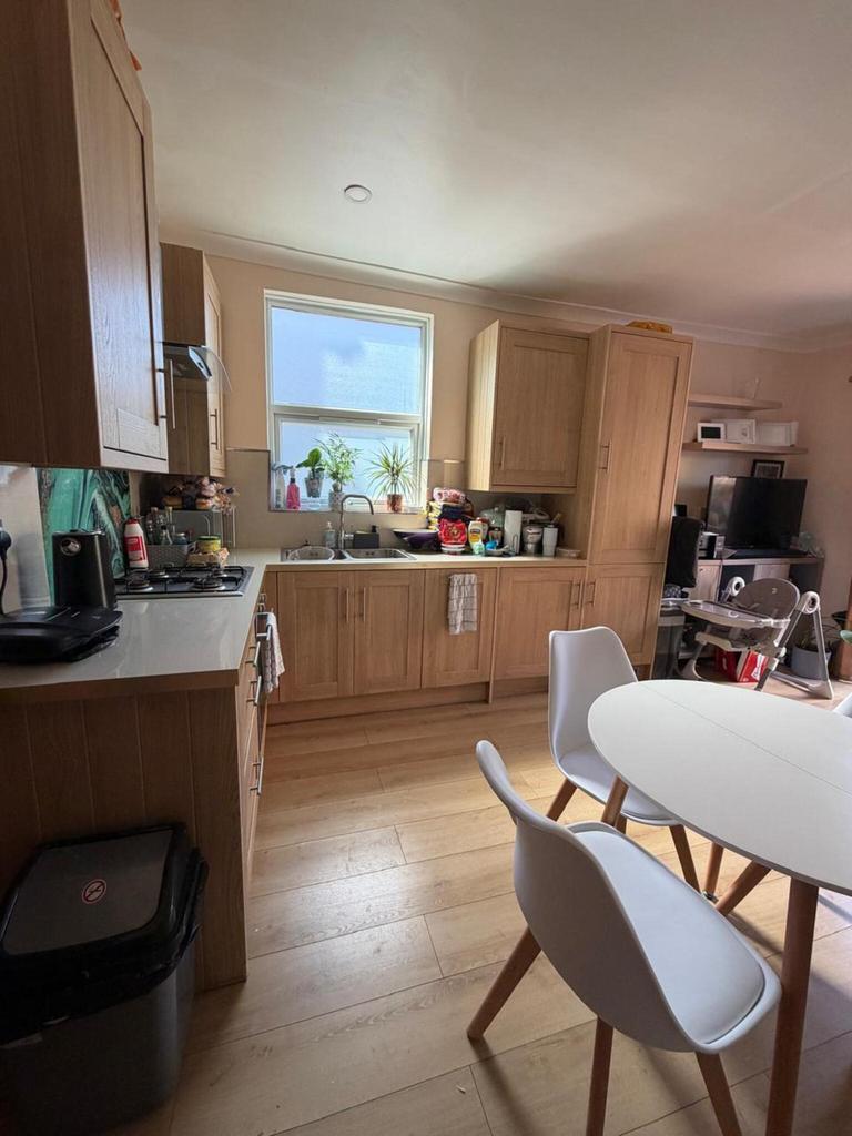 Apartment in Streatham - View 2