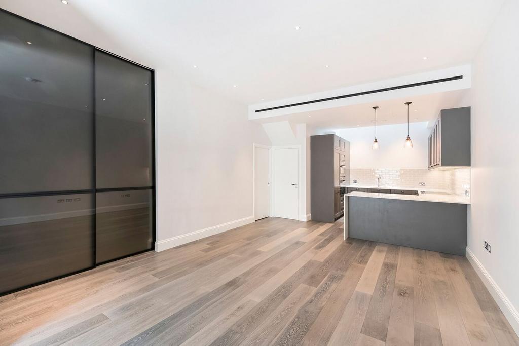 House in London - View 3