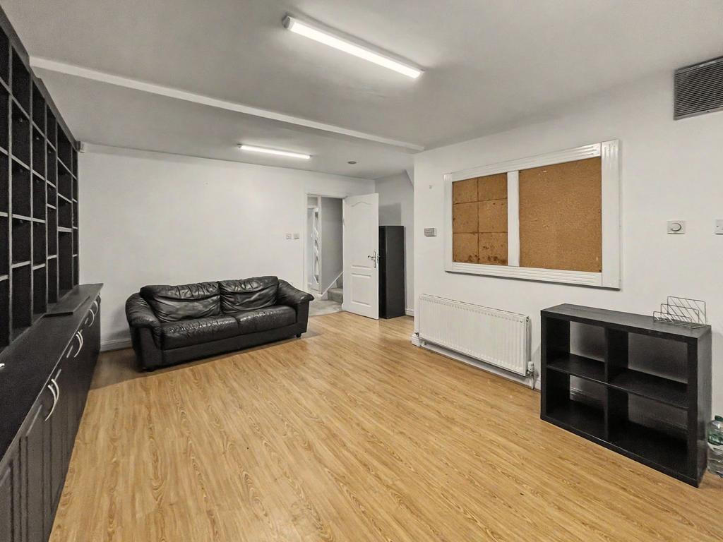 House in Salford, Greater Manchester - More