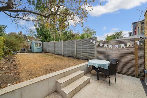 4 bedroom terraced house for sale, Landells Road, London SE22
