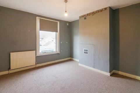 1 bedroom house of multiple occupation to rent, Great South West Road, Hounslow TW4