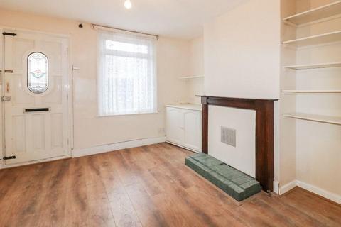 1 bedroom house of multiple occupation to rent, Great South West Road, Hounslow TW4