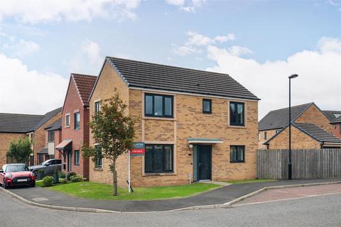 3 bedroom detached house for sale, Fenchurch Close, Five Mile Park, NE13