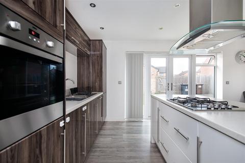 3 bedroom detached house for sale, Fenchurch Close, Five Mile Park, NE13