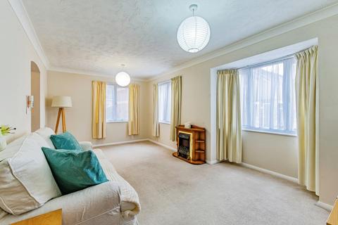 1 bedroom apartment for sale, Beck Court, Beckenham BR3