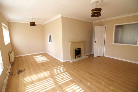 2 bedroom detached bungalow to rent, Wayfield Road Shirley Solihull