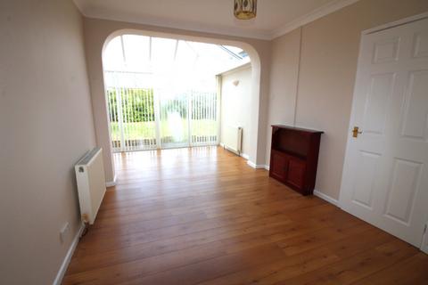 2 bedroom detached bungalow to rent, Wayfield Road Shirley Solihull