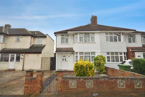 3 bedroom semi-detached house to rent, Windermere Avenue, Elm Park, Hornchurch, RM12