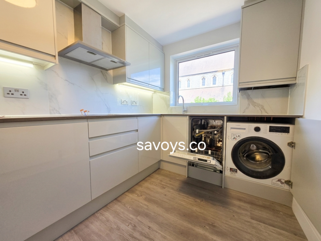 Apartment in London - View 3