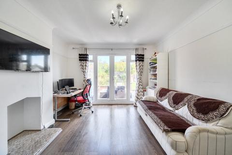 4 bedroom semi-detached house for sale, Elmstead Avenue, Wembley, HA9 8NT