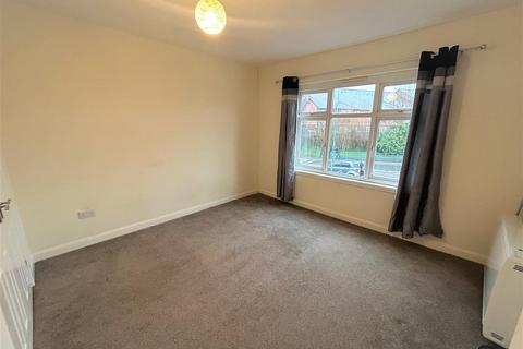 1 bedroom flat to rent, Halesowen Road, Old Hill, Cradley Heath