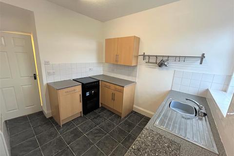 1 bedroom flat to rent, Halesowen Road, Old Hill, Cradley Heath