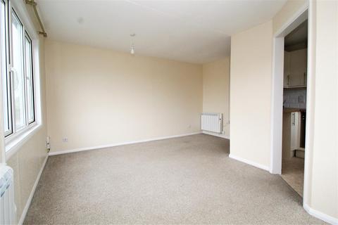 1 bedroom apartment to rent, Chequers Court, Aylesbury HP21