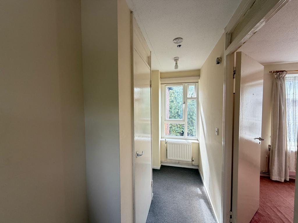 House in Borehamwood - View 5