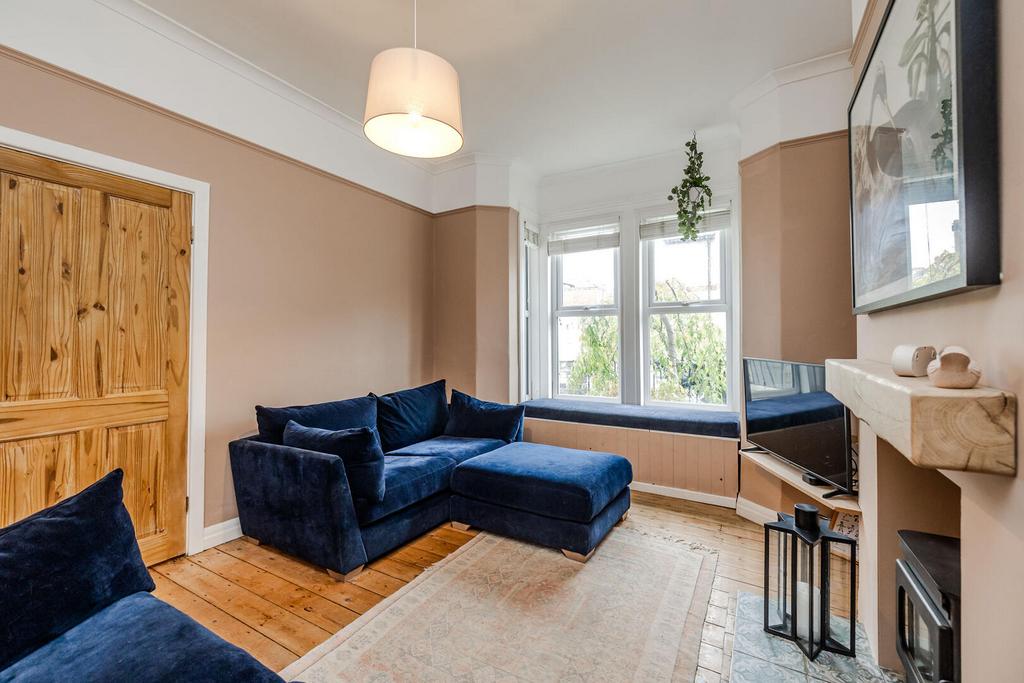 House in Newcastle Upon Tyne - View 3