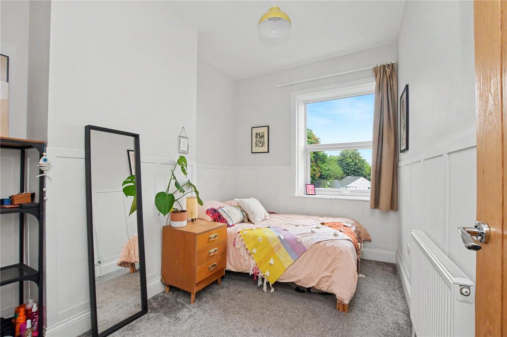 House in Leeds, West Yorkshire - View 5