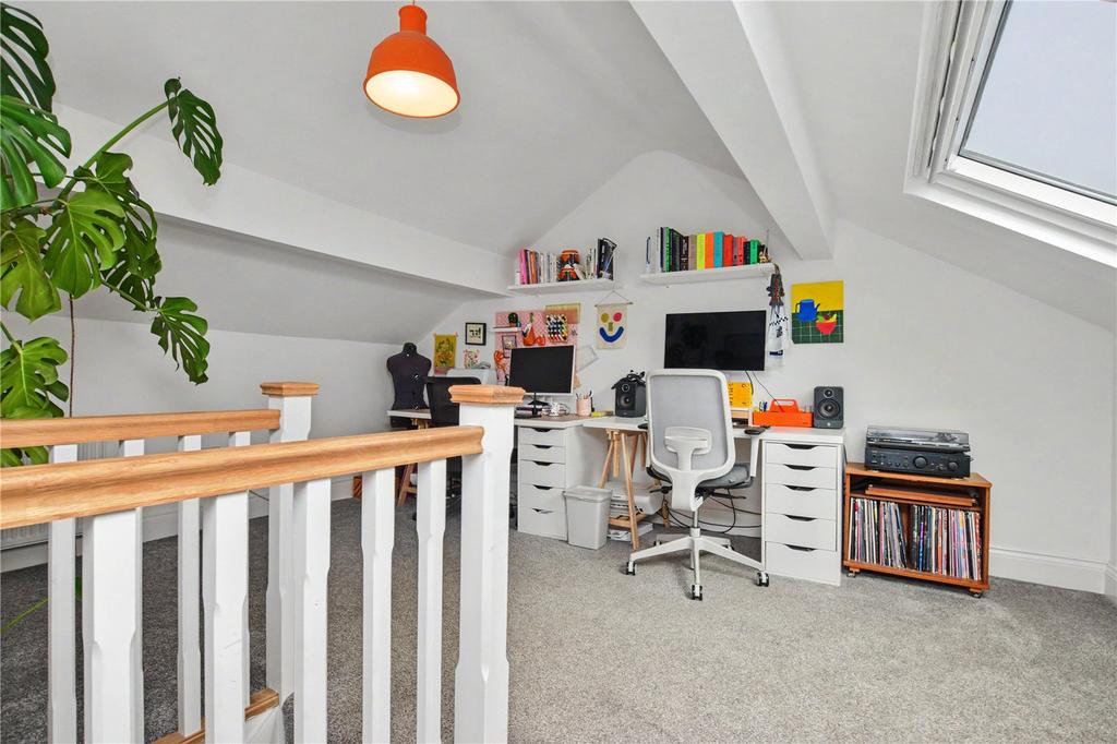 House in Leeds, West Yorkshire - More
