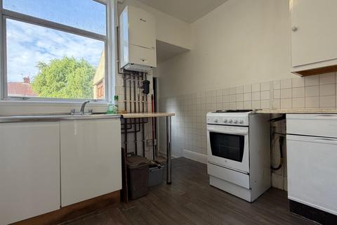 3 bedroom house to rent, Stoneleigh Crescent, Bristol, BS4