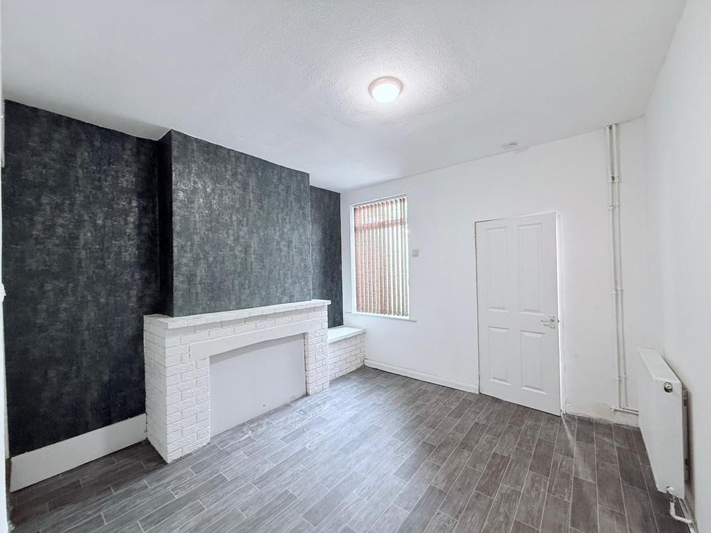 House in Nottingham, Nottinghamshire - View 4