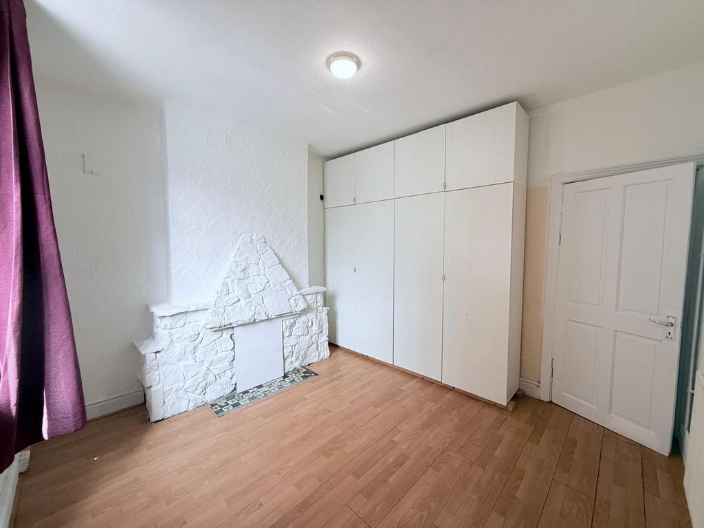 House in Nottingham, Nottinghamshire - View 5