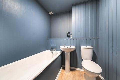 2 bedroom terraced house for sale, Tamarisk Road, South Ockendon, Essex, RM15 6HX