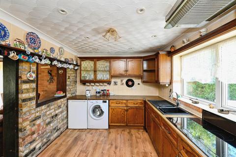 3 bedroom detached house for sale, Leverington Common, Leverington, Wisbech
