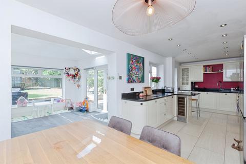 4 bedroom detached house for sale, Lodge Road, Fleckney, Leicester