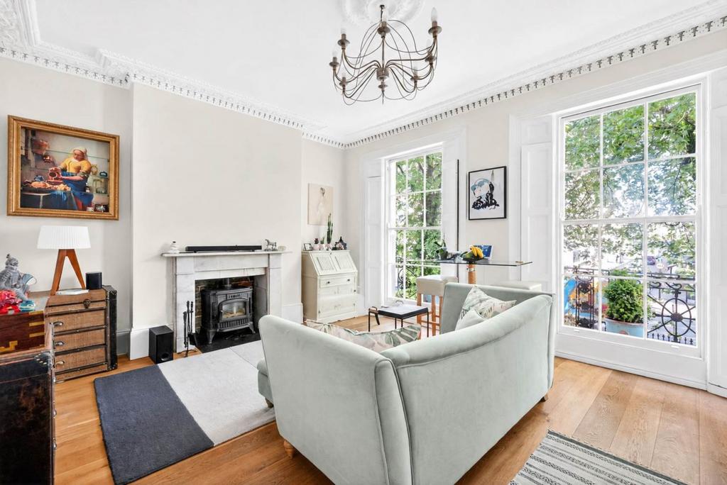 Apartment in London - View 2