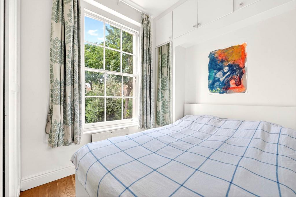 Apartment in London - View 5