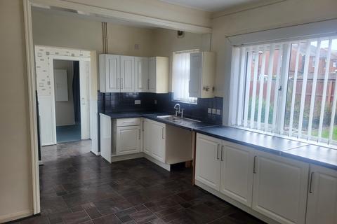 3 bedroom semi-detached house for sale, 173 Princes Road, Ellesmere Port, CH65
