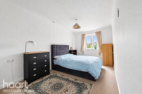1 bedroom flat for sale, Hamlet Court Road, WESTCLIFF-ON-SEA