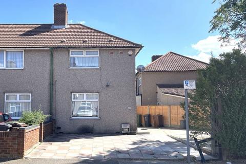 2 bedroom end of terrace house for sale, 25 Alleyndale Road, Dagenham, RM8 2JQ