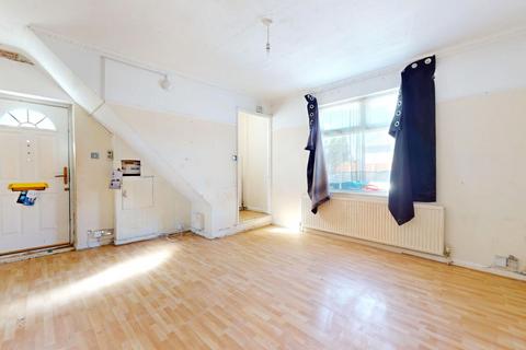2 bedroom end of terrace house for sale, 25 Alleyndale Road, Dagenham, RM8 2JQ