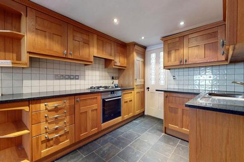 2 bedroom end of terrace house for sale, 24 Holly Mount, Hampstead Village, NW3 6SG
