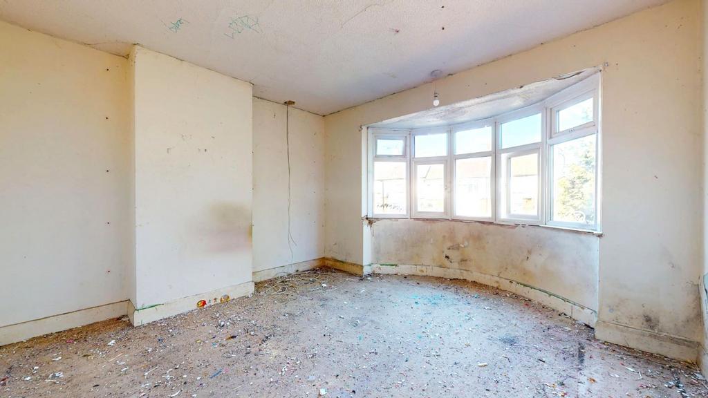 House in Luton - More