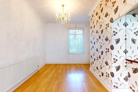 3 bedroom terraced house for sale, 53 West Road, Stratford, E15 3PX