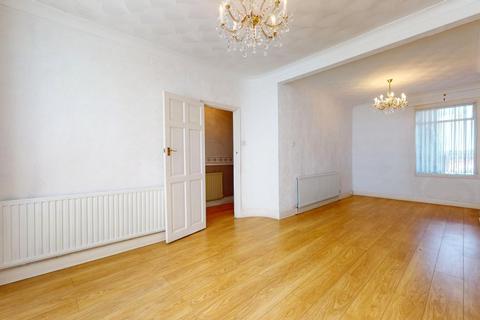 3 bedroom terraced house for sale, 53 West Road, Stratford, E15 3PX