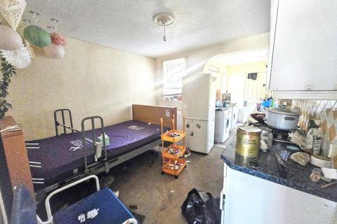 2 bedroom terraced house for sale, 37 Eland Road, Croydon, CR0 4LJ