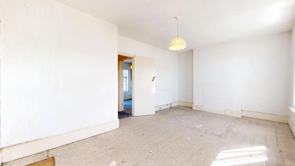 House in Ilford - More