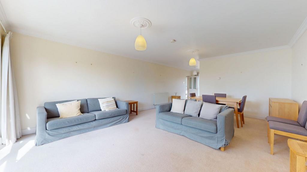 Apartment in Palmers Green - View 3