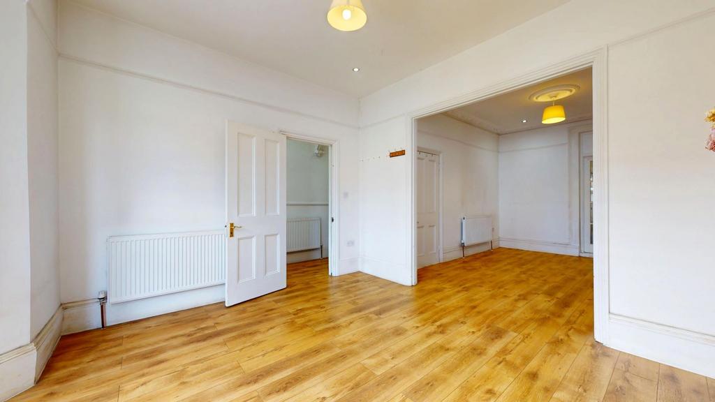 House in London - View 4