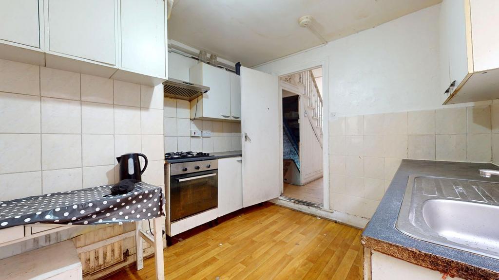 House in Stoke Newington - View 4