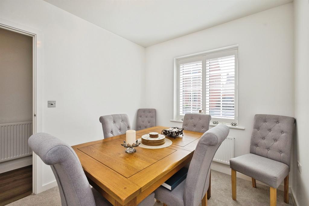 House in Warminster - View 4