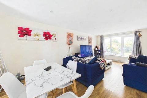 3 bedroom terraced house to rent, Cumberlow Place, Hemel Hempstead, Hertfordshire, HP2 4NP